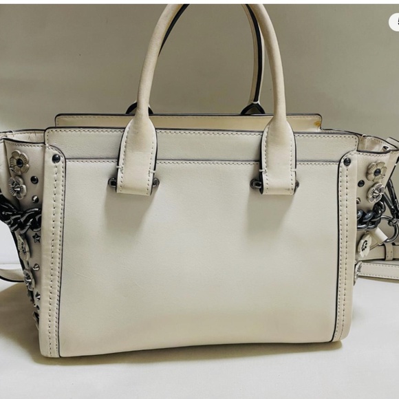 Coach Swagger with Tea Rose Leather Purse - Picture 6 of 14